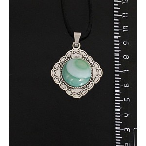 Кулон из агата зелёного (тонировка), основа квадрат 30мм, сеттинг круг 20мм