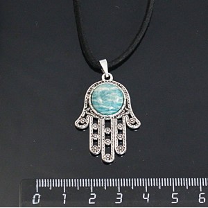 Кулон из амазонита, круг 12мм, "хамса"