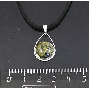 Кулон из змеевика, круг 12мм, "капелька"