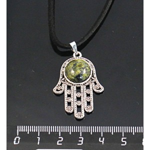 Кулон из змеевика, круг 12мм, "хамса"