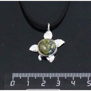 Кулон из змеевика, круг 12мм, "ягодка"