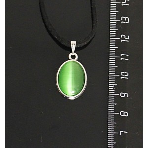 Кулон из кошачьего глаза (синт.), цвет зелёный, простой овал 18х13мм