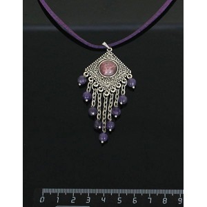 Кулон из родонита,"роза", шарик аметист 6мм,  круг 12 мм