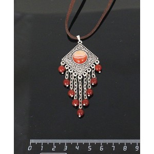 Кулон из cердолика полосатого,"роза", шарик яшма красная 6мм,  круг 12 мм