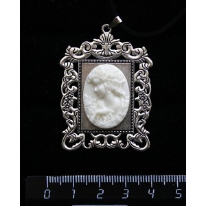 Кулон из крафтовой смолы, цвет белый, кабошон "камея","портрет", овал 25х18мм