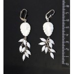 Серьги из перламутра белого, листик +рис