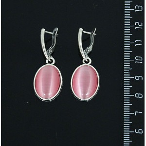 Серьги из кошачьего глаза (синт.), цвет розовый, простой овал 18х13мм, швензы посеребрение