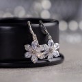 Серьги со стразами "Лёгкость" цветок, цвет белый, цвет серебристый (медь,  фианит)