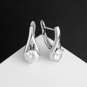 Серьги со стразами "Магия" бусинка в капле, цвет белый, цвет серебристый Серьги со стразами "Магия" бусинка в капле, цвет белый, цвет серебристый