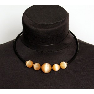 Колье из селенита на струнке "5 шариков", шарик 14-22мм, цепочка