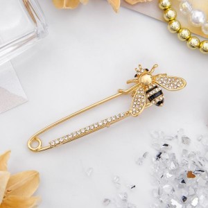 Булавка "Пчела" со стразами, 5,5см, цвет черно-белый, цвет золотистый (стразы, эмаль)