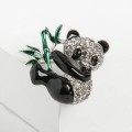 Брошь "Панда" с бамбуком, цветная, цвет серебристый (стразы, эмаль, бижутерный сплав)