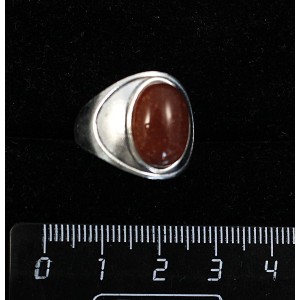 Кольцо из авантюрина красного (иск.), литое широкое, цвет родиум, сеттинг овал 14х10мм р-р 17.5