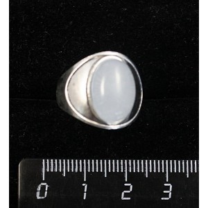 Кольцо из кварца тонированного, цвет аквамарин, литое широкое, цвет родиум, сеттинг овал 14х10мм р-р 17.5