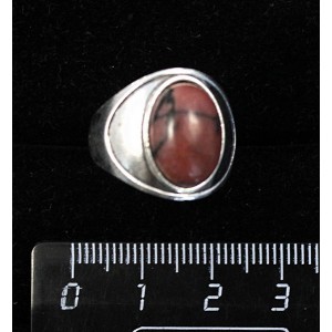 Кольцо из родонита, литое широкое, цвет родиум, сеттинг овал 14х10мм р-р 17.5