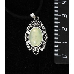 Кулон из пренита, основа "принцесса", овал 14х10мм