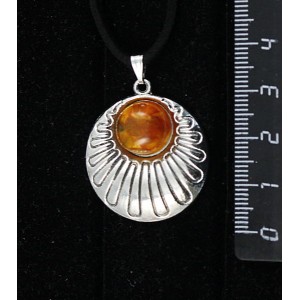 Кулон из янтаря темного, кабошон-мозаика, круг 12мм, "ракушка"