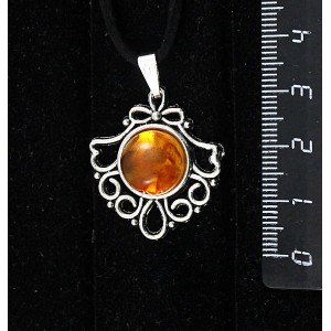 Кулон из янтаря светлого, кабошон-мозаика, круг 12мм, оправа "балерина"