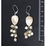 Серьги из перламутра кремового, листик + шарик