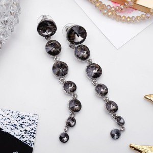 Серьги висячие со стразами "Роскошь" дорожка с кругами, цвет серый, цвет серебристый (Стекло, бижутерный сплав)