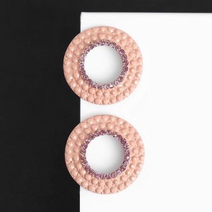 Серьги со стразами "Рондо" круг, цвет розовый в бежевом металле Серьги со стразами "Рондо" круг, цвет розовый в бежевом металле