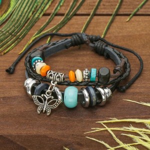 Браслет кожа "Бабочка" с бусинами, 3 нити, цветной (дерево, искусственная кожа,   текстиль, бижутерный сплав)
