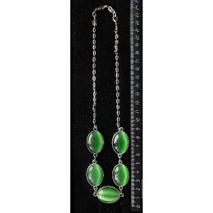 Колье из кошачьего глаза (синт.), цвет зелёный, "5 овалов", камень 25х18мм