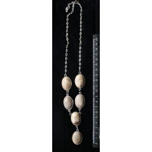 Колье из яшмы песочной, "6 овалов", камень 25х18мм