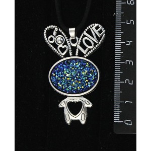 Кулон с кабошоном из пластика "щетка кристаллов", цвет темно-синий, "зайчик", овал 25х18мм