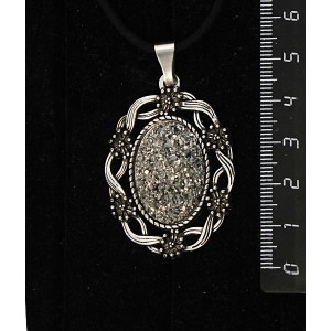 Кулон с кабошоном из пластика "щетка кристаллов", цвет серебриcтый, овал 25х18мм, оправа "торжество"