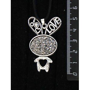 Кулон с кабошоном из пластика "щетка кристаллов", цвет серебриcтый, "зайчик", овал 25х18мм