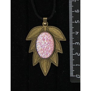 Кулон с кабошоном из пластика "щетка кристаллов", цвет сиреневый, овал 25х18мм, "лист"