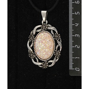 Кулон с кабошоном из пластика "щетка кристаллов", цвет персиковый, овал 25х18мм, оправа "торжество"