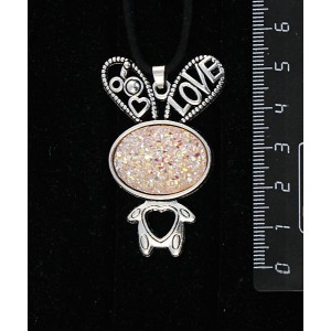 Кулон с кабошоном из пластика "щетка кристаллов", цвет персиковый, "зайчик", овал 25х18мм