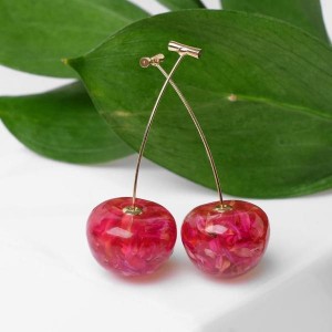 Серьги пластик "Ягодка" черешня, цвет золотистый