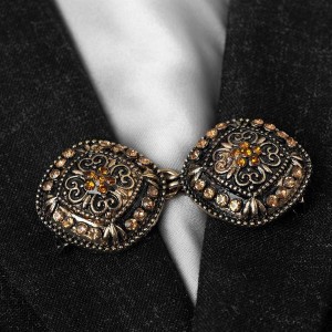 Зажим для кардигана "Этнос", цвет коричневый, цвет золотистый Зажим для кардигана "Этнос", цвет коричневый, цвет золотистый