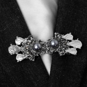 Зажим для кардигана "Барокко", цвет серый, цвет серебристый