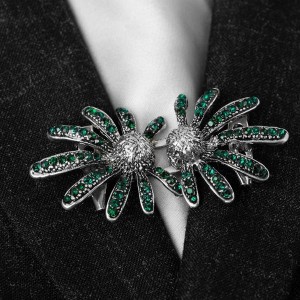 Зажим для кардигана "Цветы" ромашки, цвет зелёный, цвет серебристый