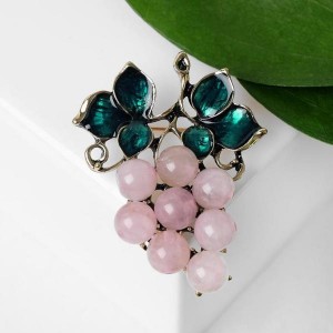 Брошь "Виноград" лоза кварца, цвет розово-зелёный, цвет золотистый