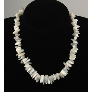 Бусы из лунного камня (беломорит), длинная галтовка, 42см+цепочка