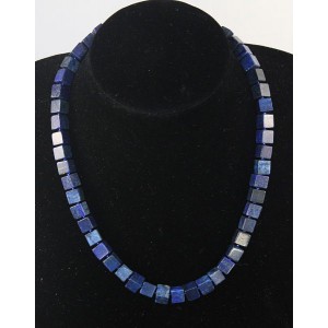 Бусы из лазурита, кубик 8мм, через бисер