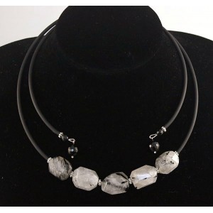 Колье из кварца-волосатика на струнке, галтовка 20х15мм, 5 камней