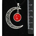 Кулон из агата красного, (тонировка под коралл), "луна", круг 12мм