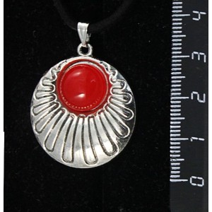 Кулон из агата красного, (тонировка под коралл), круг 12мм, "ракушка"