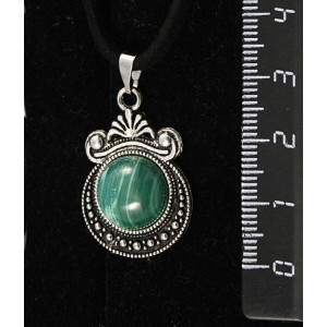 Кулон из малахита, круг 12мм, оправа "корона"