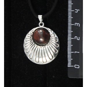 Кулон из бычьего глаза, круг 12мм, "ракушка"