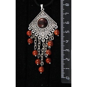 Кулон из бычьего глаза,"роза", шарик сердолик 6мм,  круг 12 мм