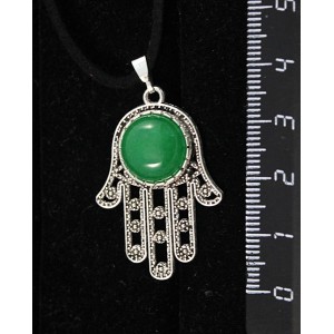 Кулон из кварца тонированного, цвет хризопраз, круг 12мм, "хамса"