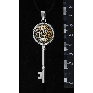 Кулон с кабошоном из пластика, рисунок "леопард", "ключик", круг 20мм