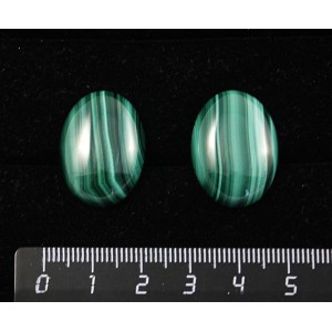 Малахит, кабошон овал 25х18мм
